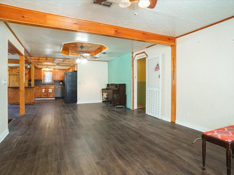 33 Park Lane Gainesville TX 76240