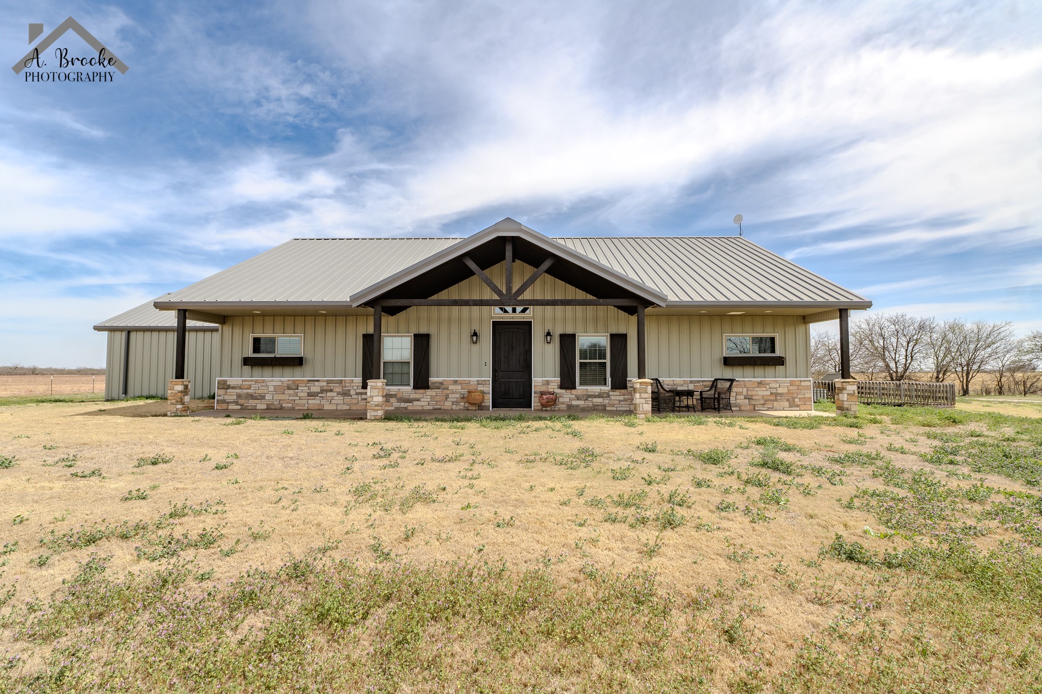 9118 Hall Iowa Park TX 76367