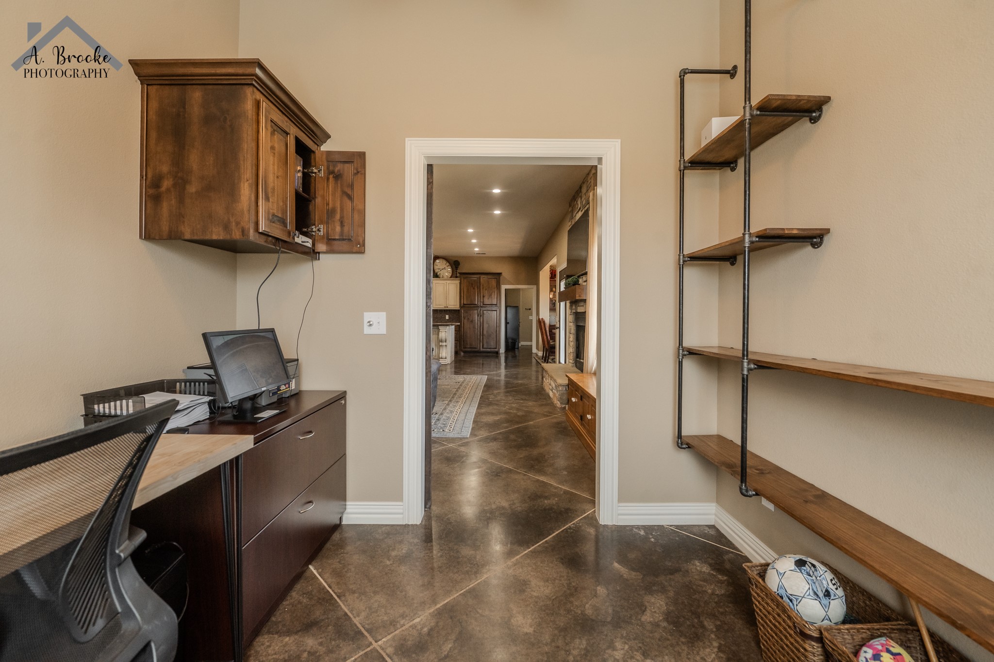 9118 Hall Iowa Park TX 76367