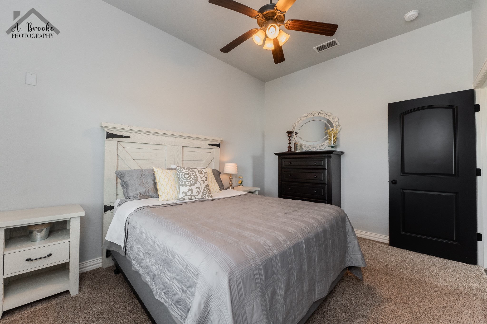 9118 Hall Iowa Park TX 76367