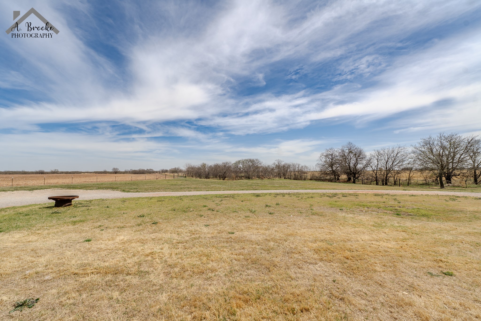 9118 Hall Iowa Park TX 76367