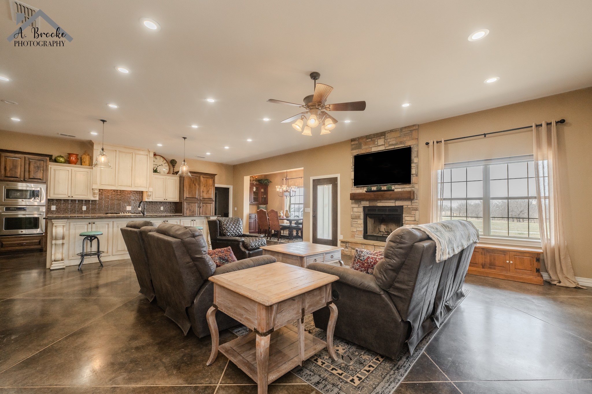 9118 Hall Iowa Park TX 76367