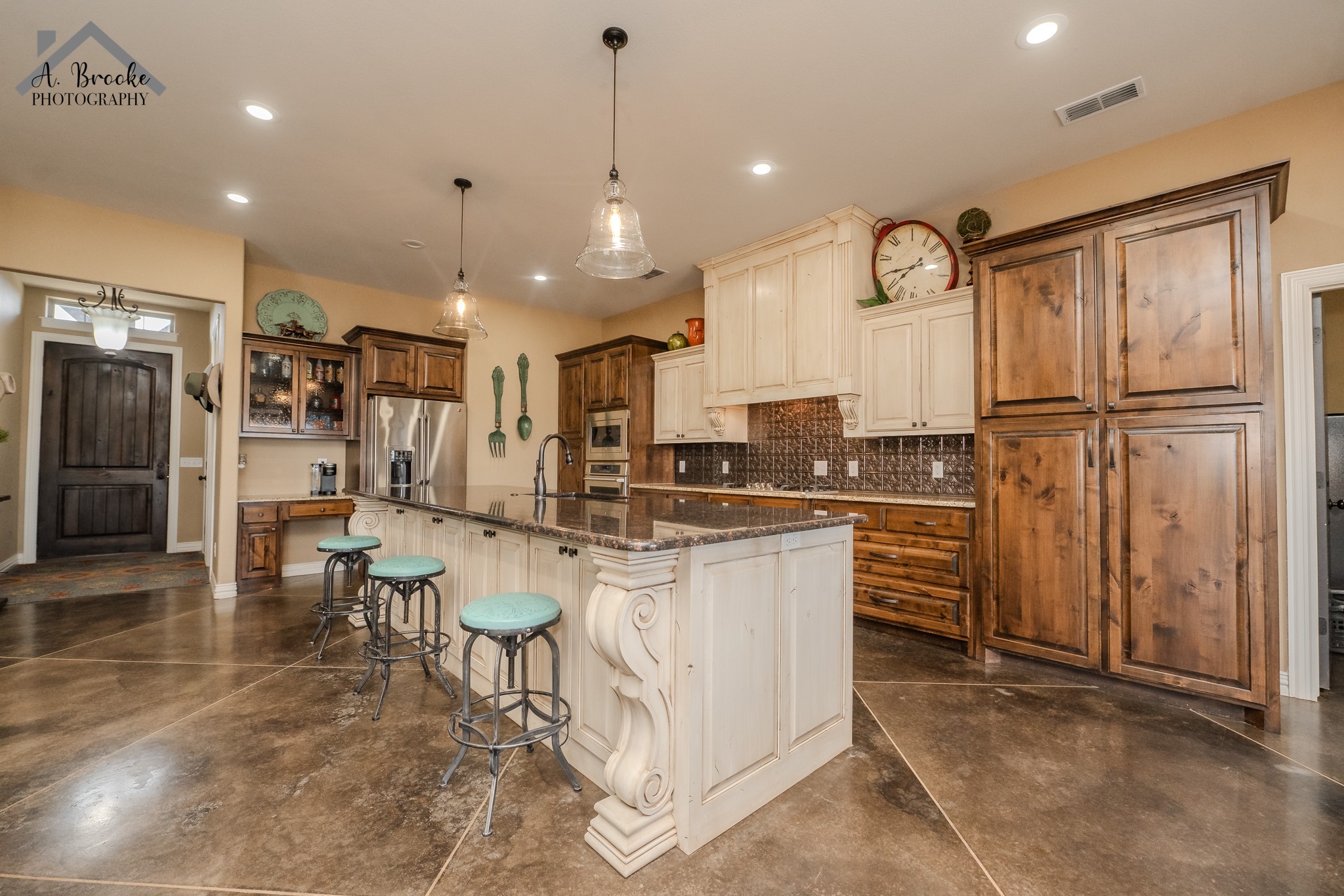 9118 Hall Iowa Park TX 76367