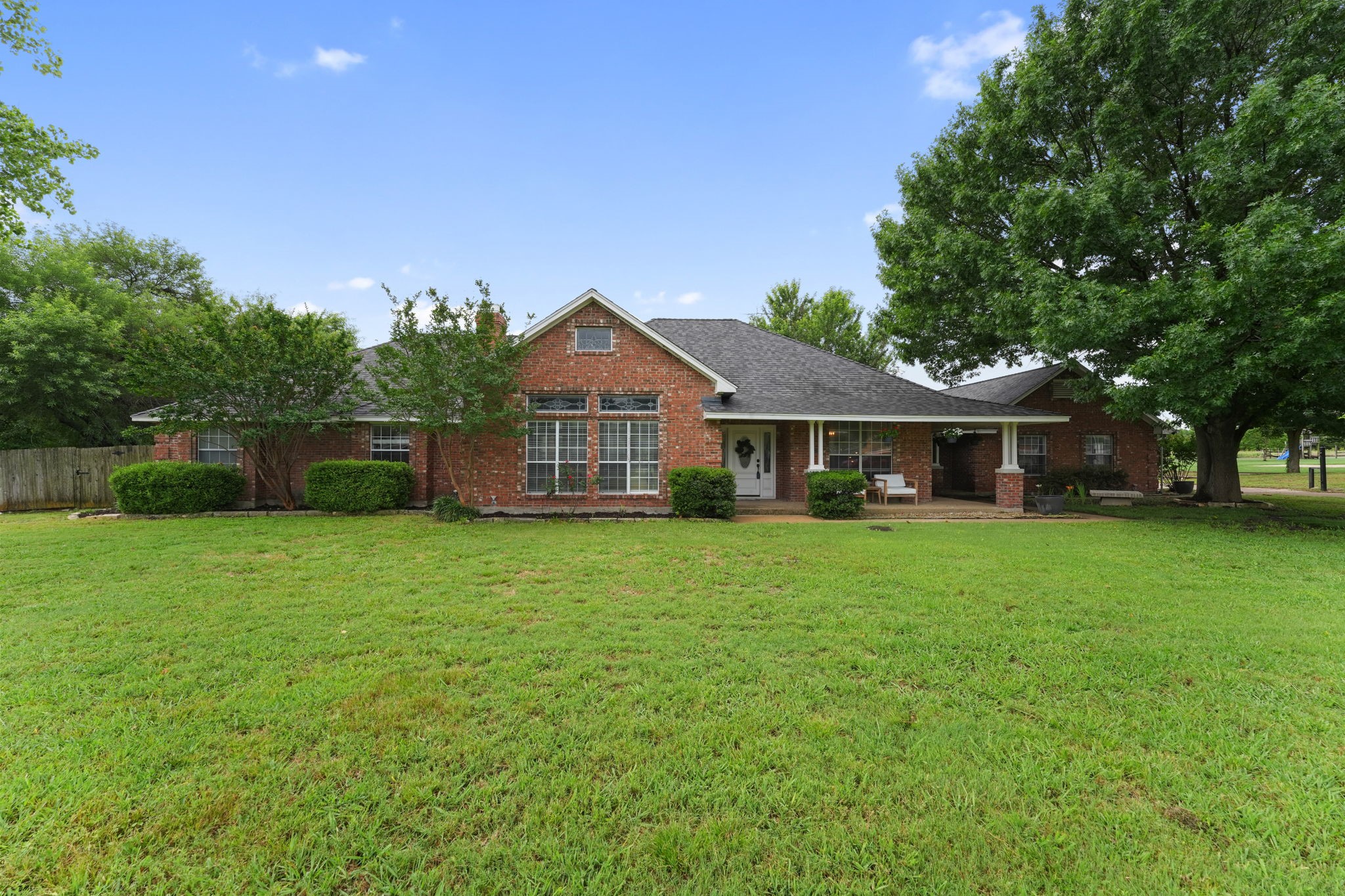 302 Thorntree Drive Ovilla TX 75154
