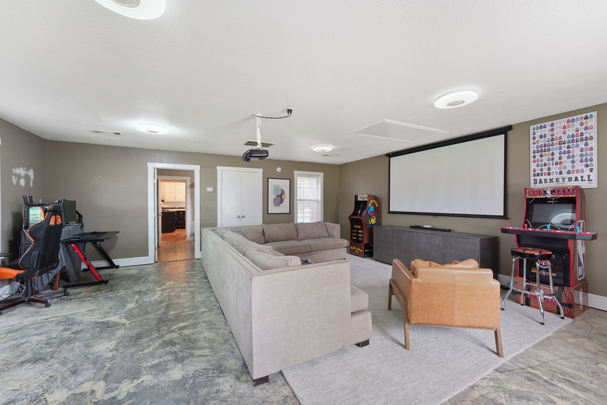 302 Thorntree Drive Ovilla TX 75154