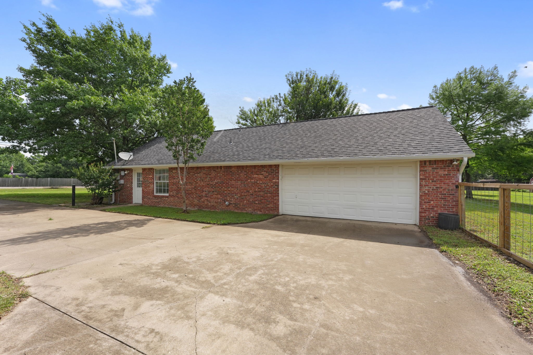 302 Thorntree Drive Ovilla TX 75154