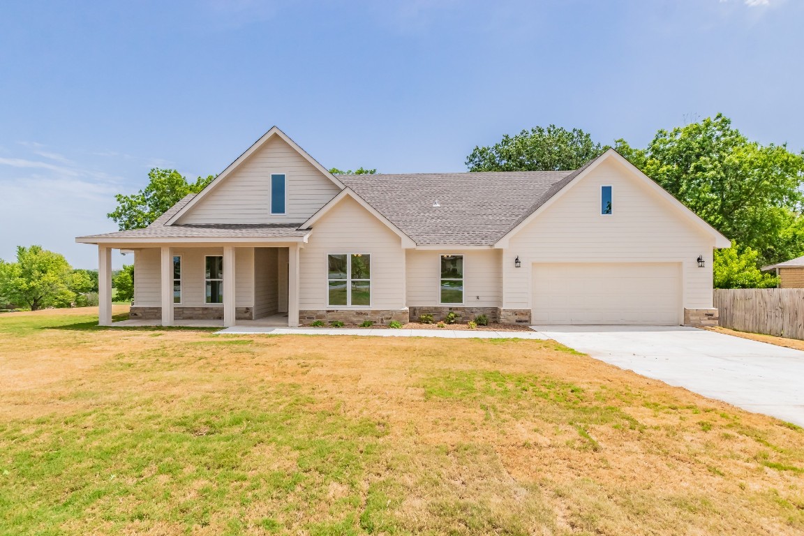 16 Quail Run Street Gainesville TX 76240