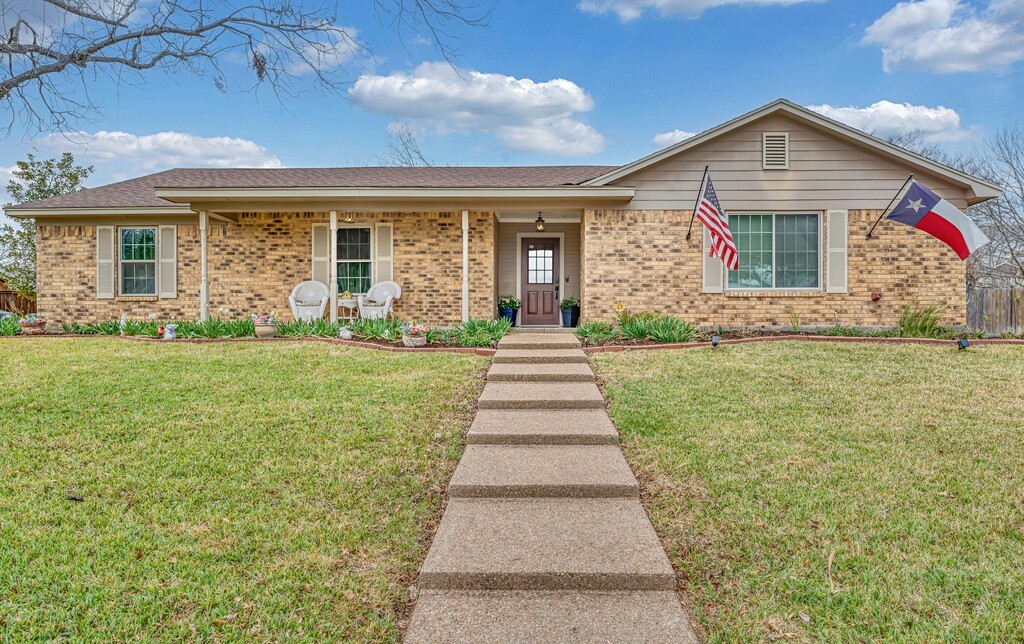 1065 Dendron Drive Hewitt TX 76643