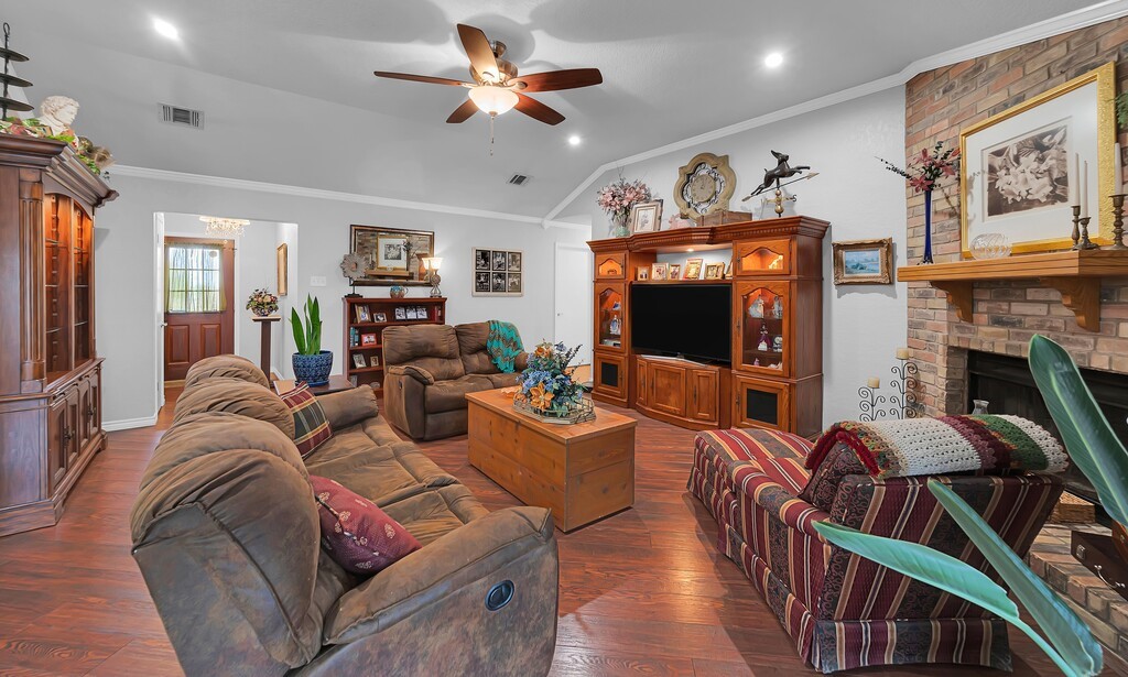 1065 Dendron Drive Hewitt TX 76643