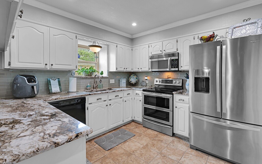 1065 Dendron Drive Hewitt TX 76643