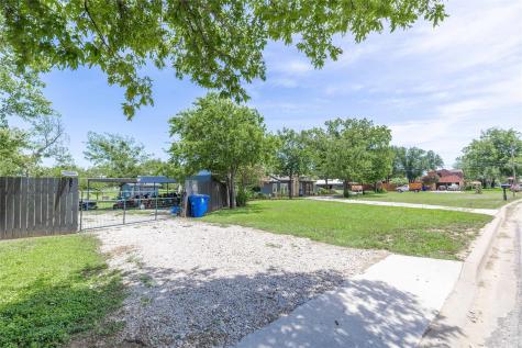 2620 Vine Street Brownwood TX 76801