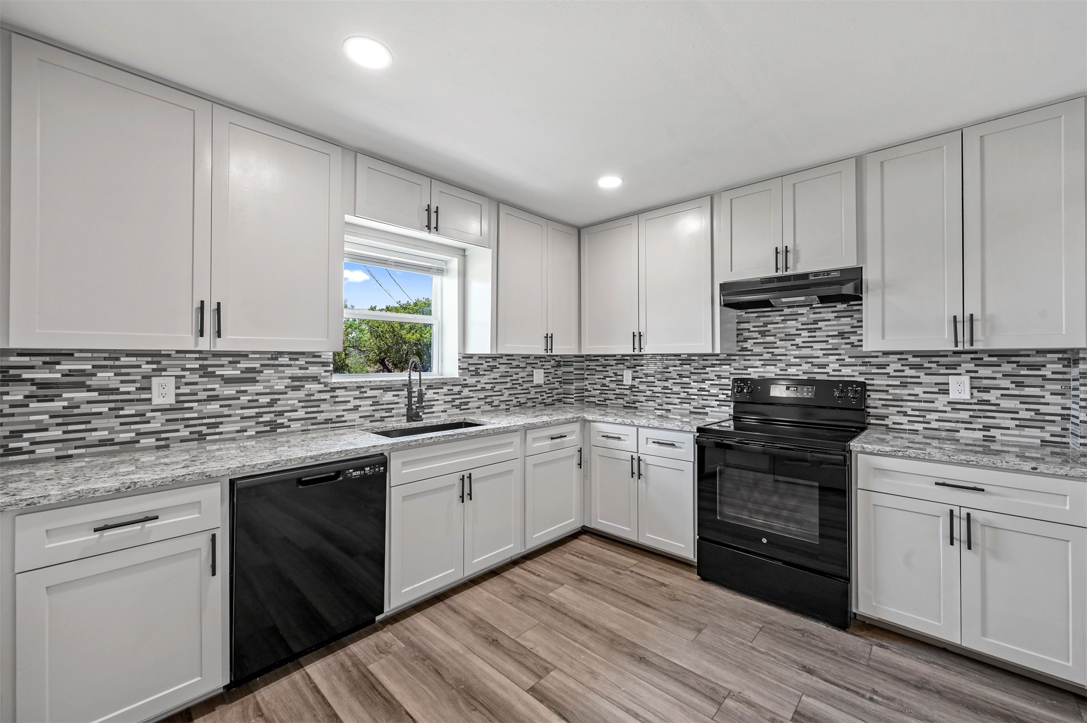 158 Lakeshore Drive Runaway Bay TX 76426