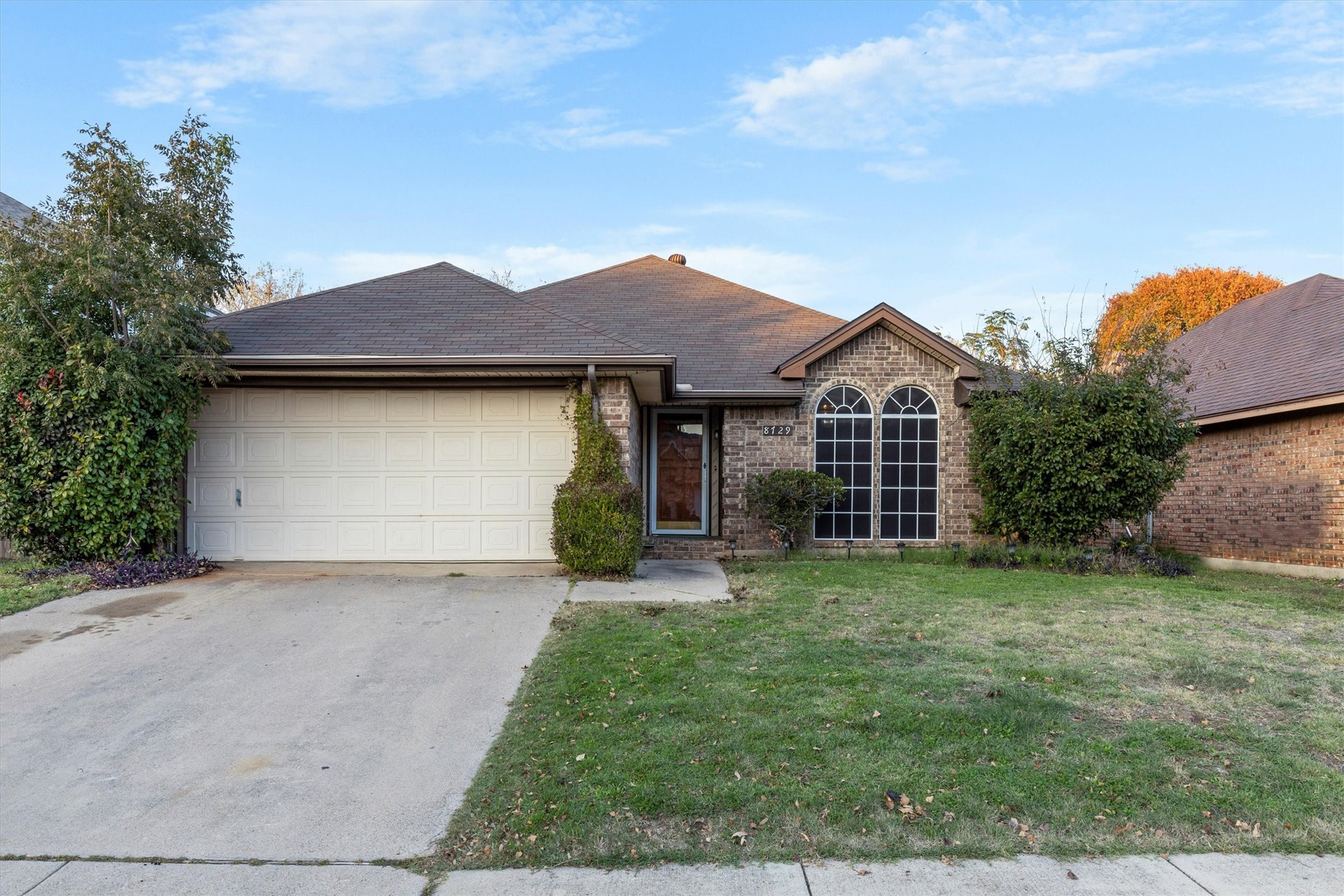 8729 Sabinas Trail Fort Worth TX 76118