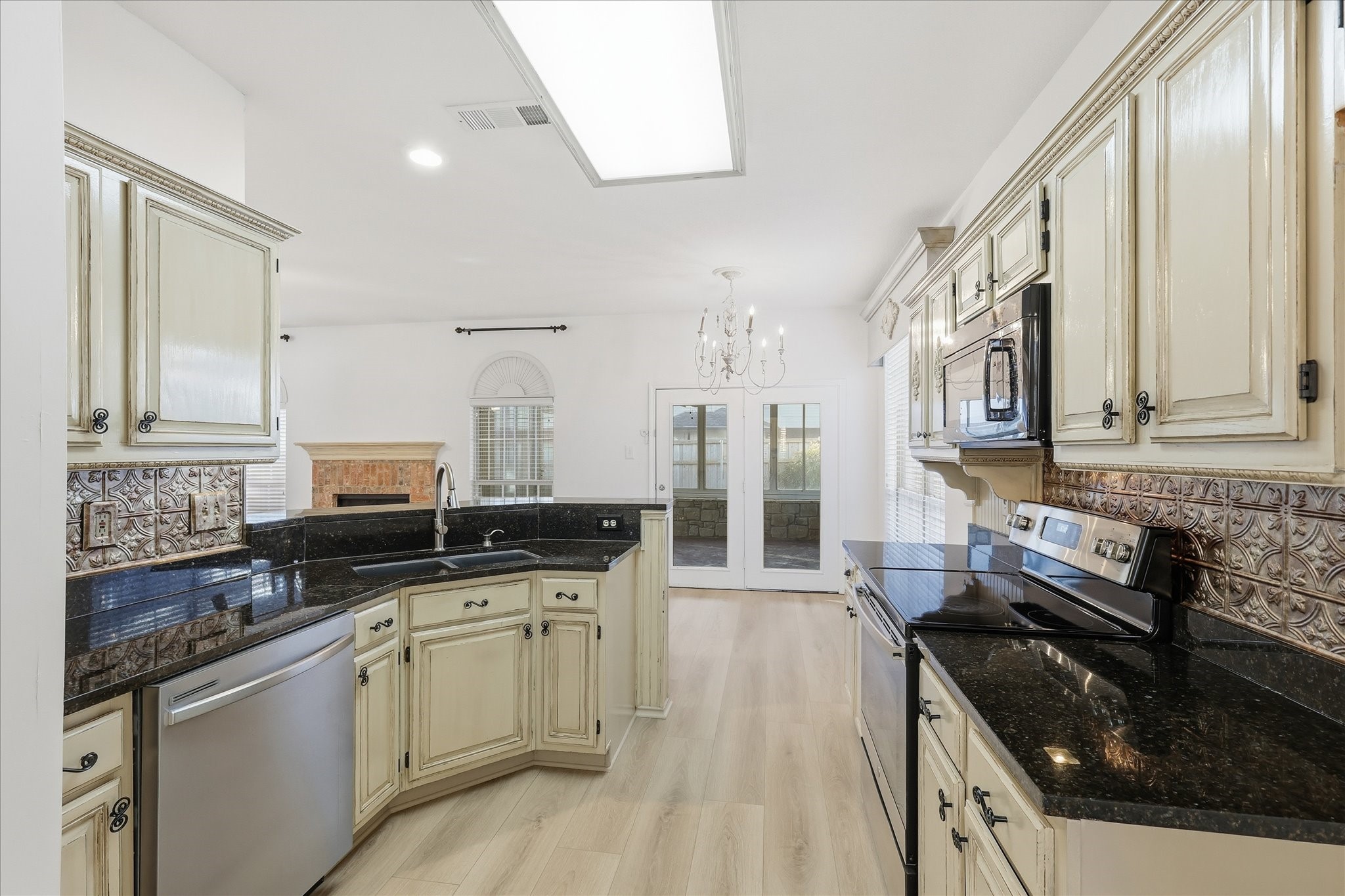 5023 Falcon Hollow Road Mckinney TX 75072
