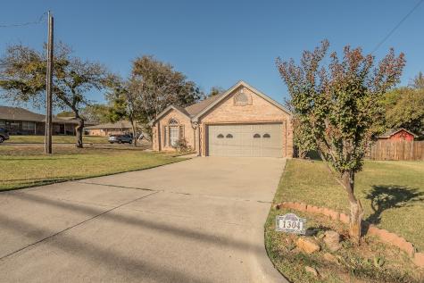 1304 S State Street Decatur TX 76234