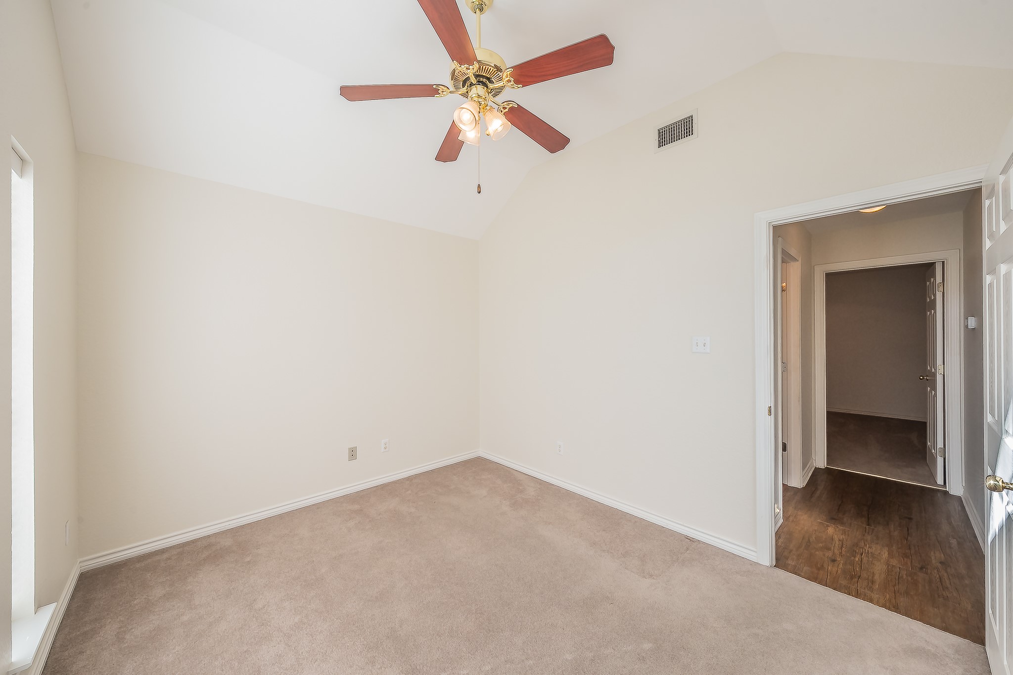 1304 S State Street Decatur TX 76234