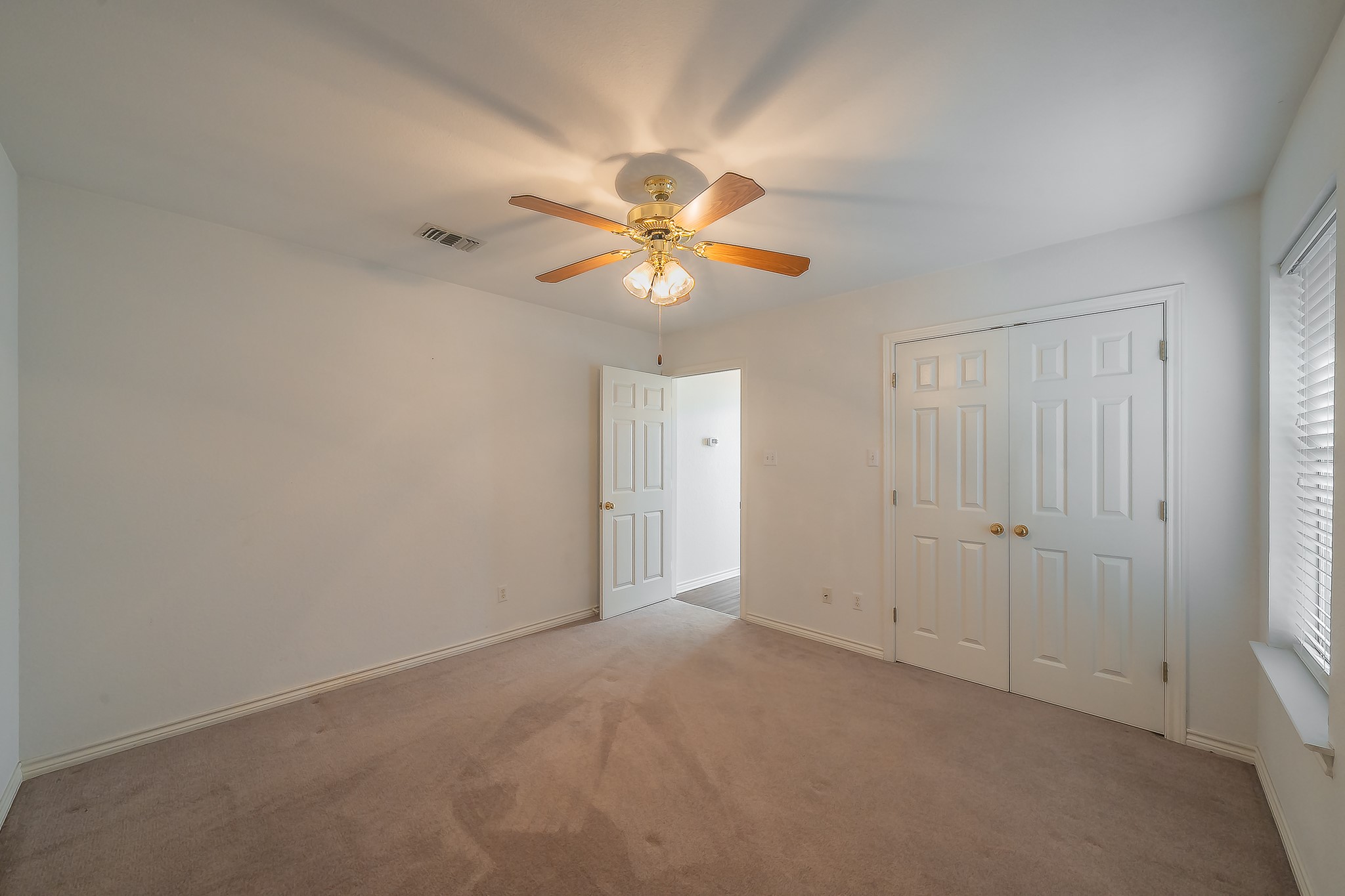 1304 S State Street Decatur TX 76234