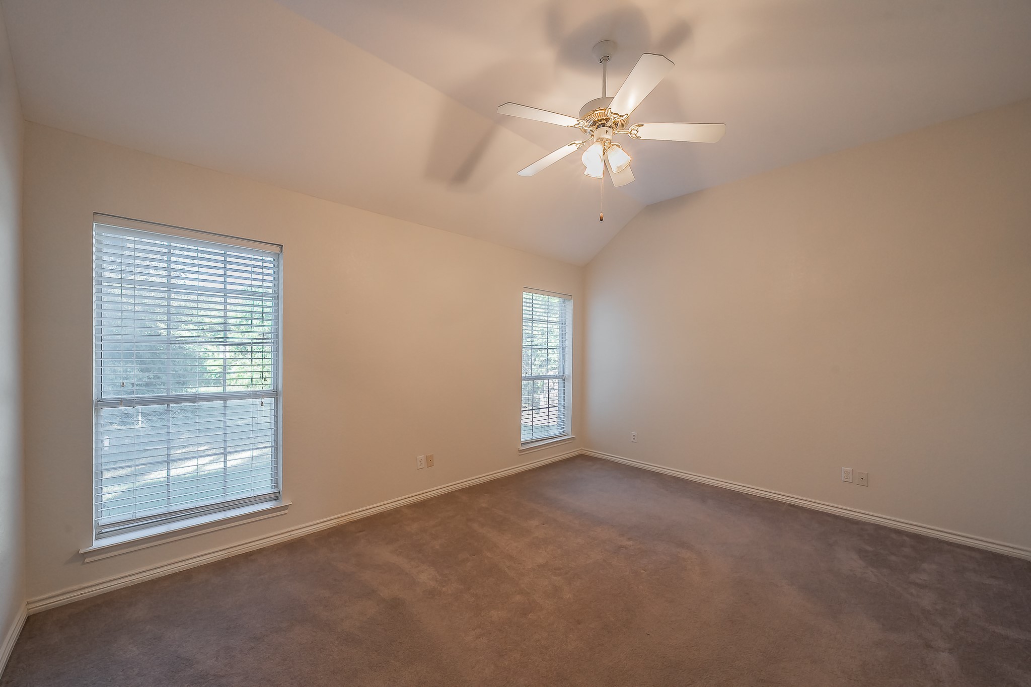 1304 S State Street Decatur TX 76234