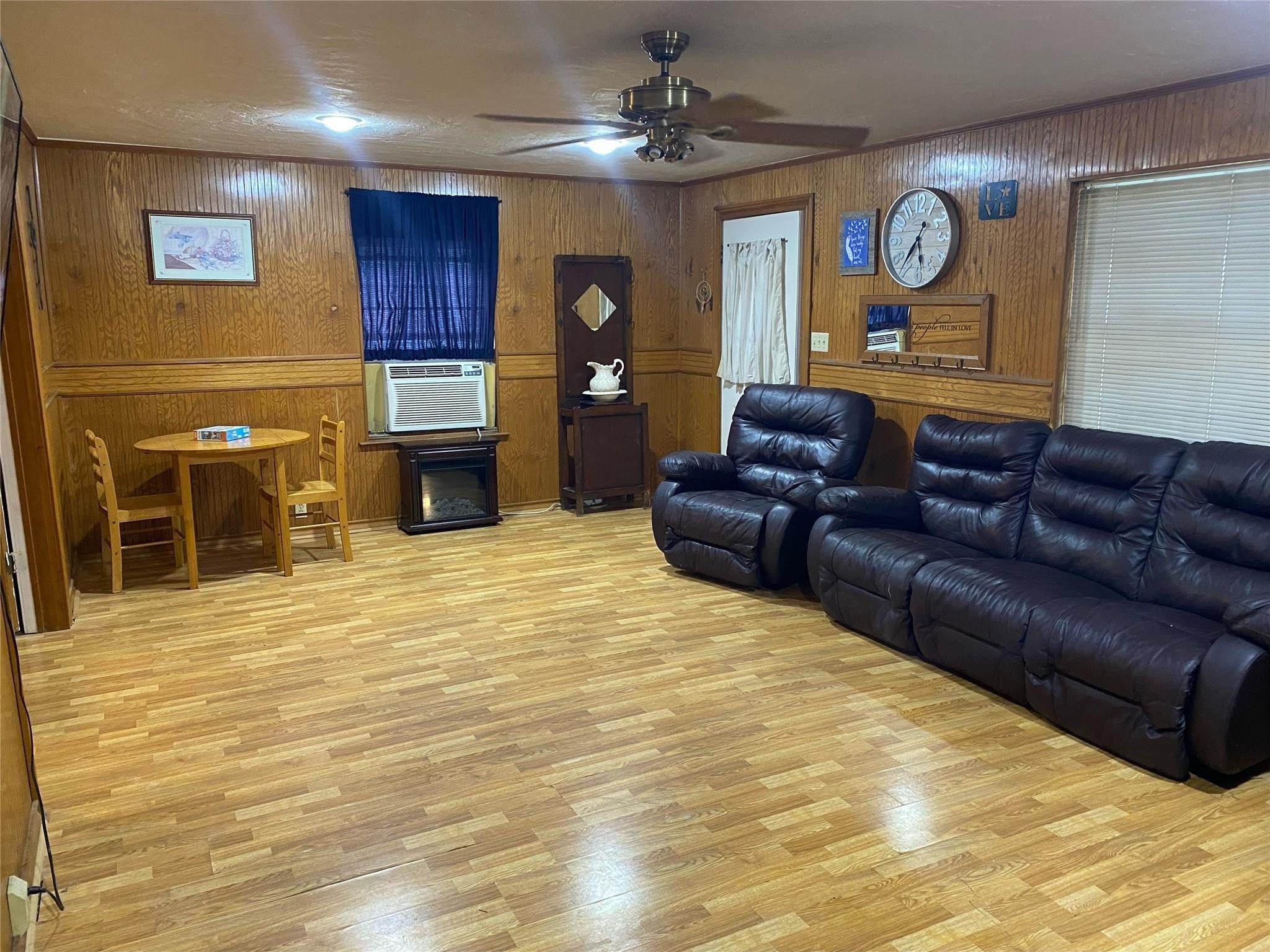 818 E Elm Street Hillsboro TX 76645