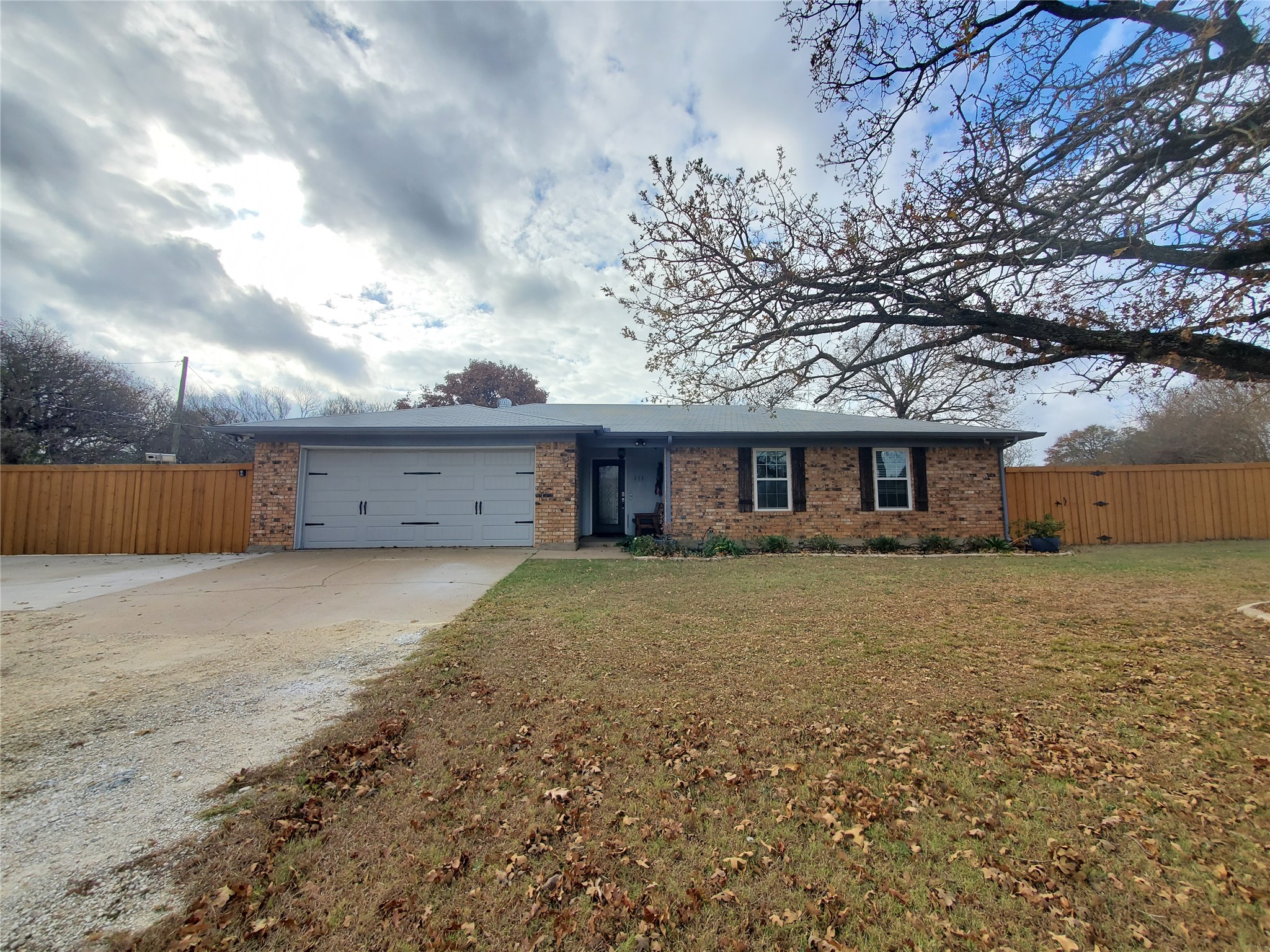 111 Willow Lane Burleson TX 76028