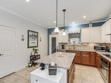 212 Rugby Lane Mckinney TX 75072