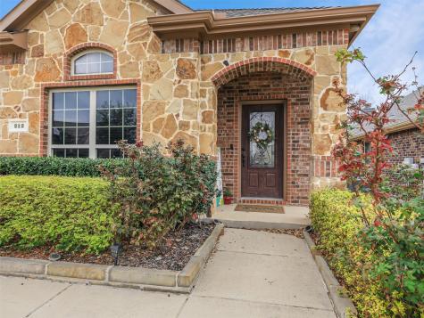 212 Rugby Lane Mckinney TX 75072