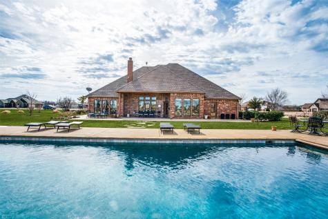 2027 Twin Creeks Circle Pilot Point TX 76258