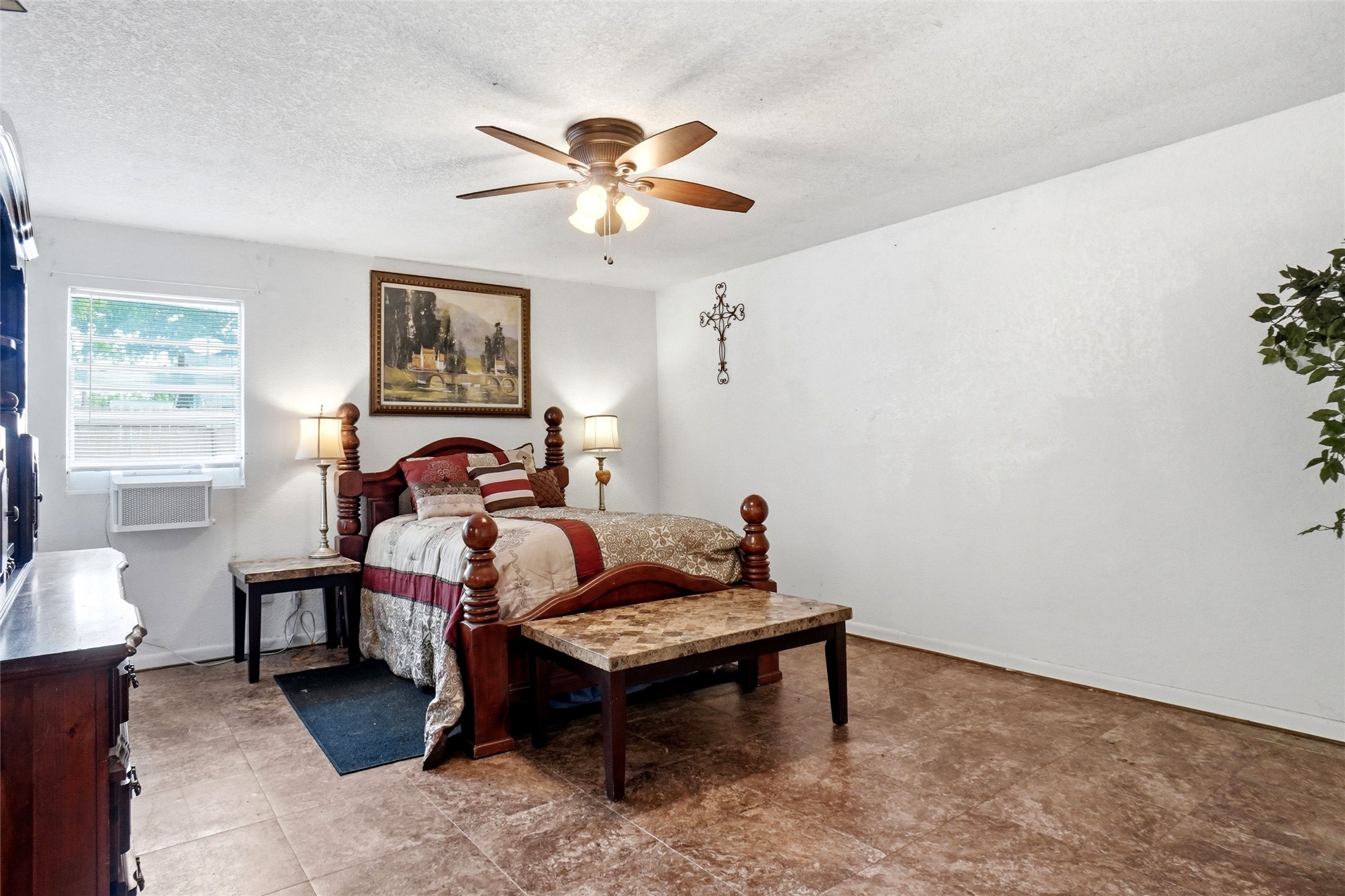 904 S Perrin Street Decatur TX 76234