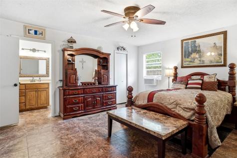 904 S Perrin Street Decatur TX 76234