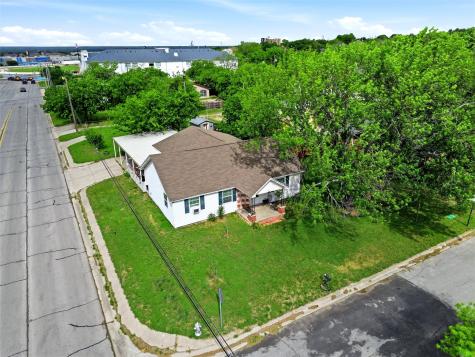 904 S Perrin Street Decatur TX 76234