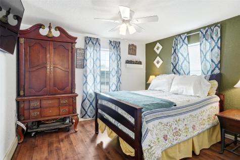 904 S Perrin Street Decatur TX 76234