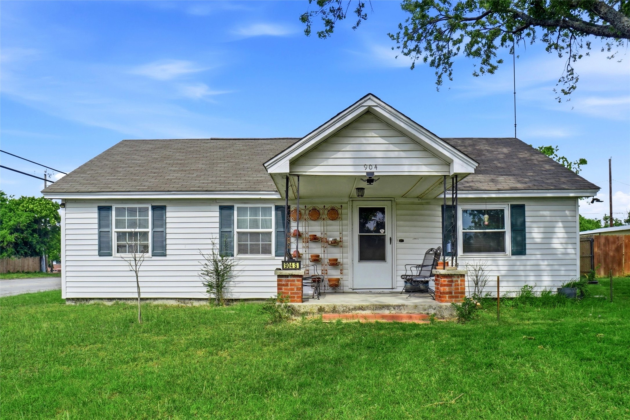 904 S Perrin Street Decatur TX 76234