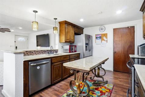 904 S Perrin Street Decatur TX 76234