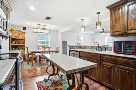 904 S Perrin Street Decatur TX 76234