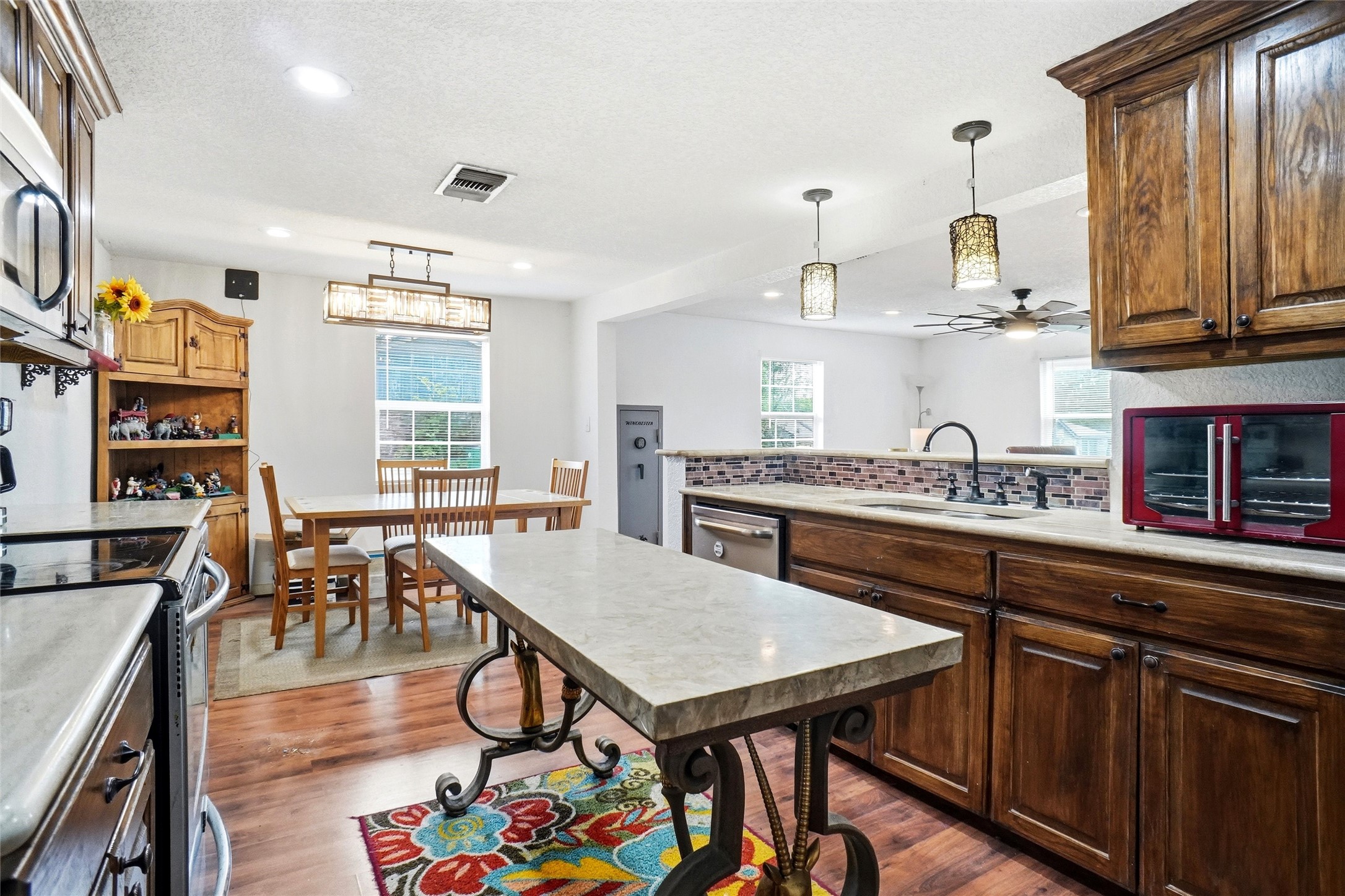 904 S Perrin Street Decatur TX 76234