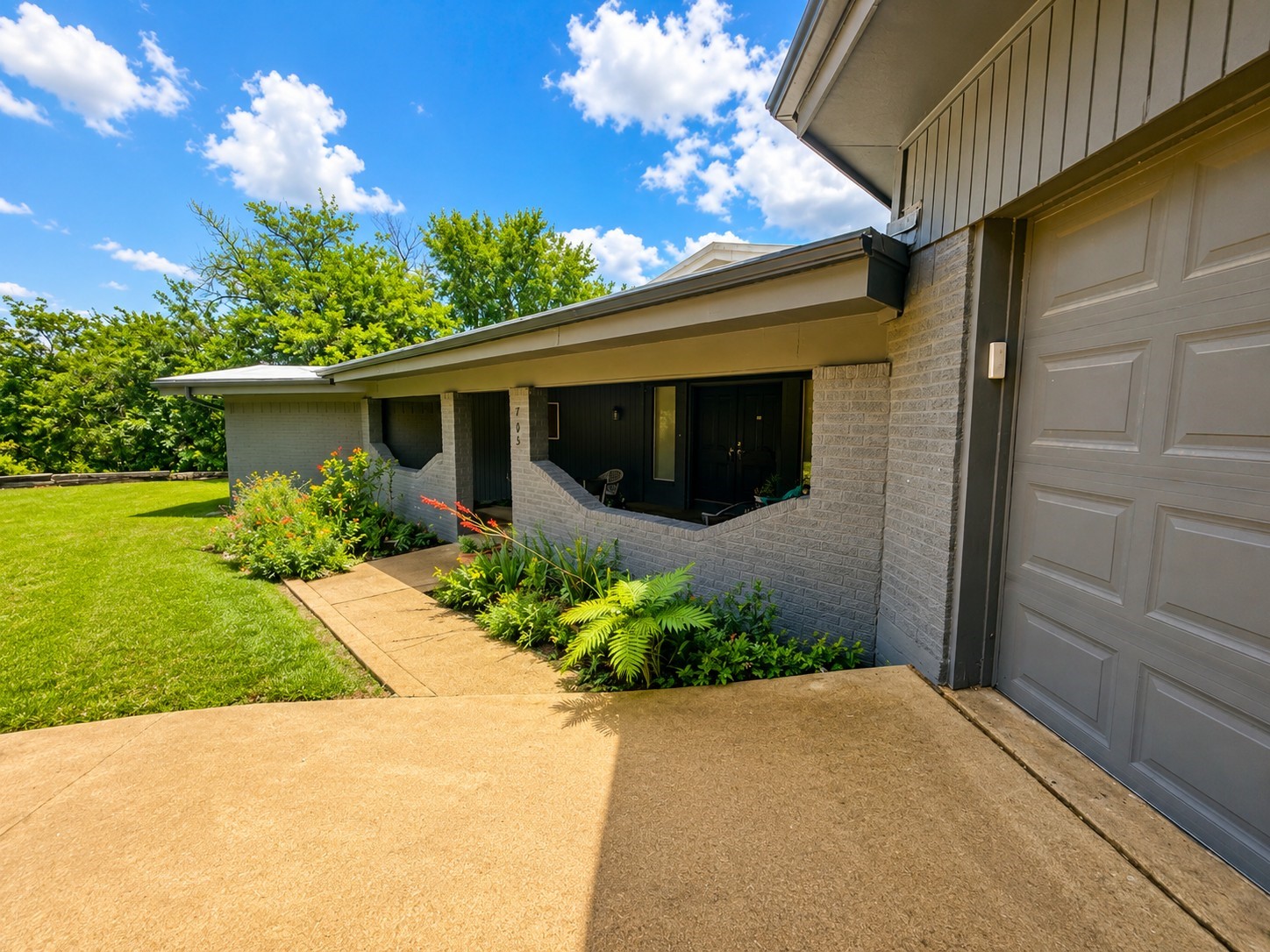 705 10th Street Mineral Wells TX 76067
