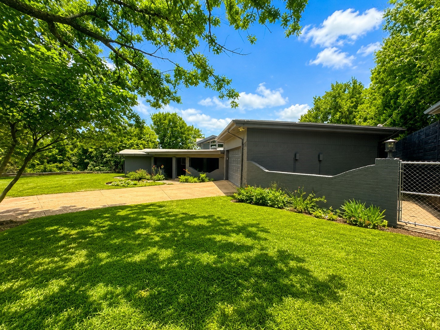 705 10th Street Mineral Wells TX 76067
