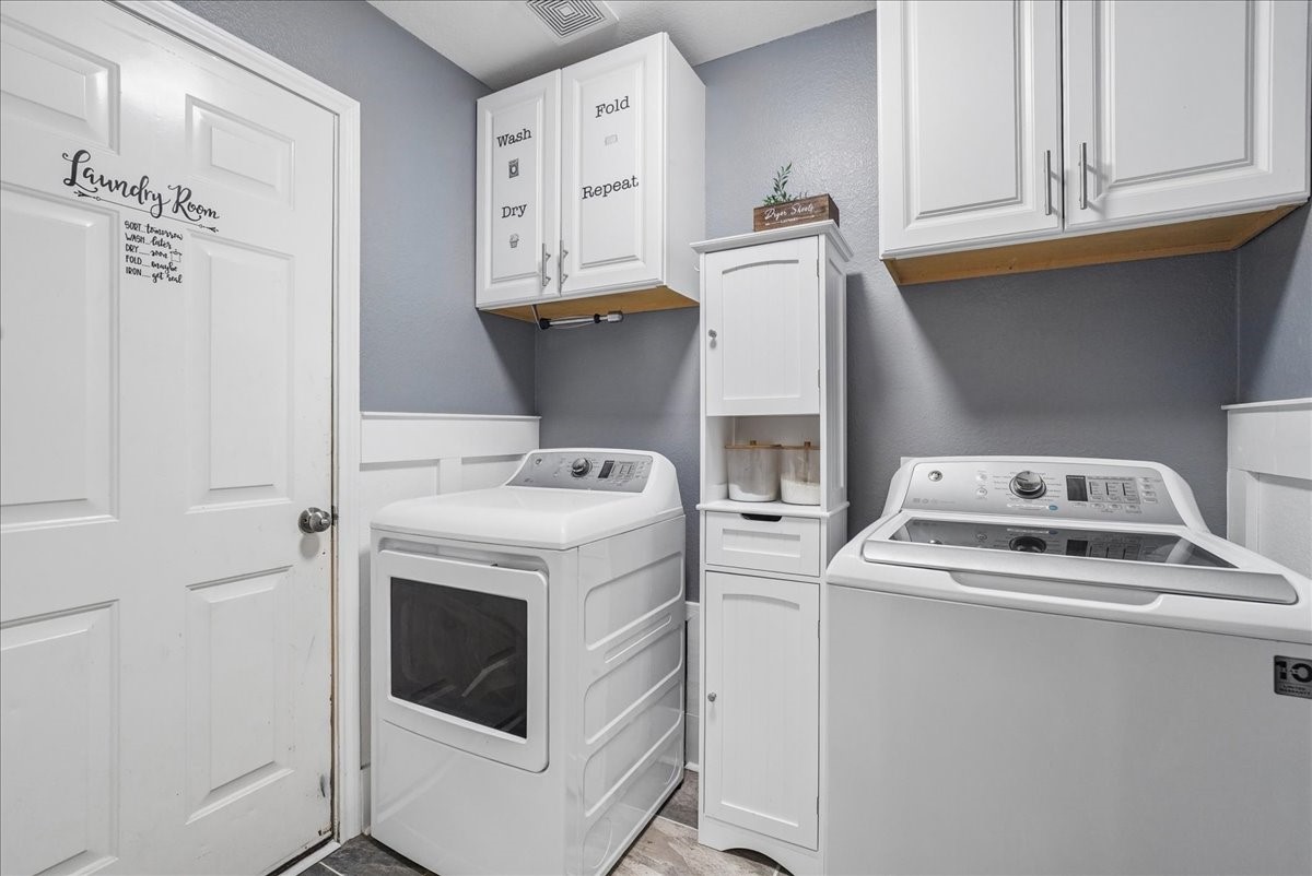 5856 Summerwood Drive Grand Prairie TX 75052