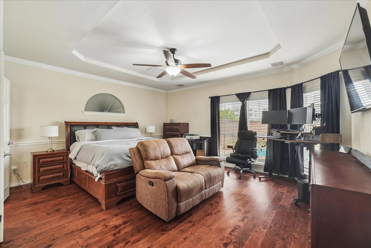 5856 Summerwood Drive Grand Prairie TX 75052
