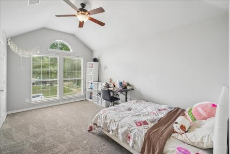 5856 Summerwood Drive Grand Prairie TX 75052