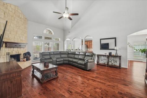 5856 Summerwood Drive Grand Prairie TX 75052
