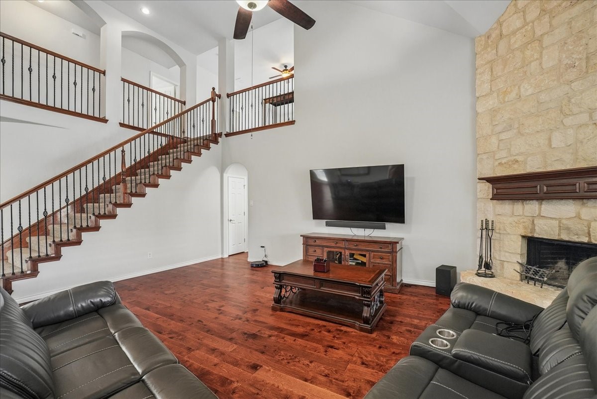 5856 Summerwood Drive Grand Prairie TX 75052