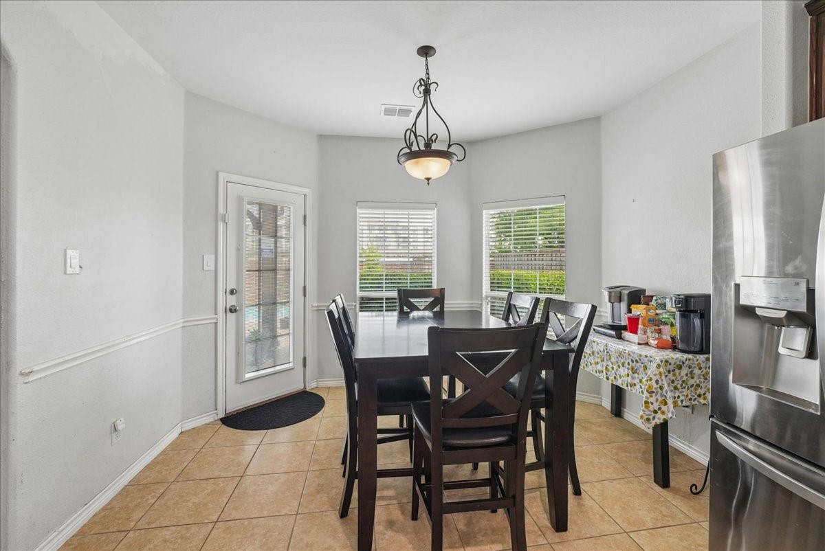 5856 Summerwood Drive Grand Prairie TX 75052