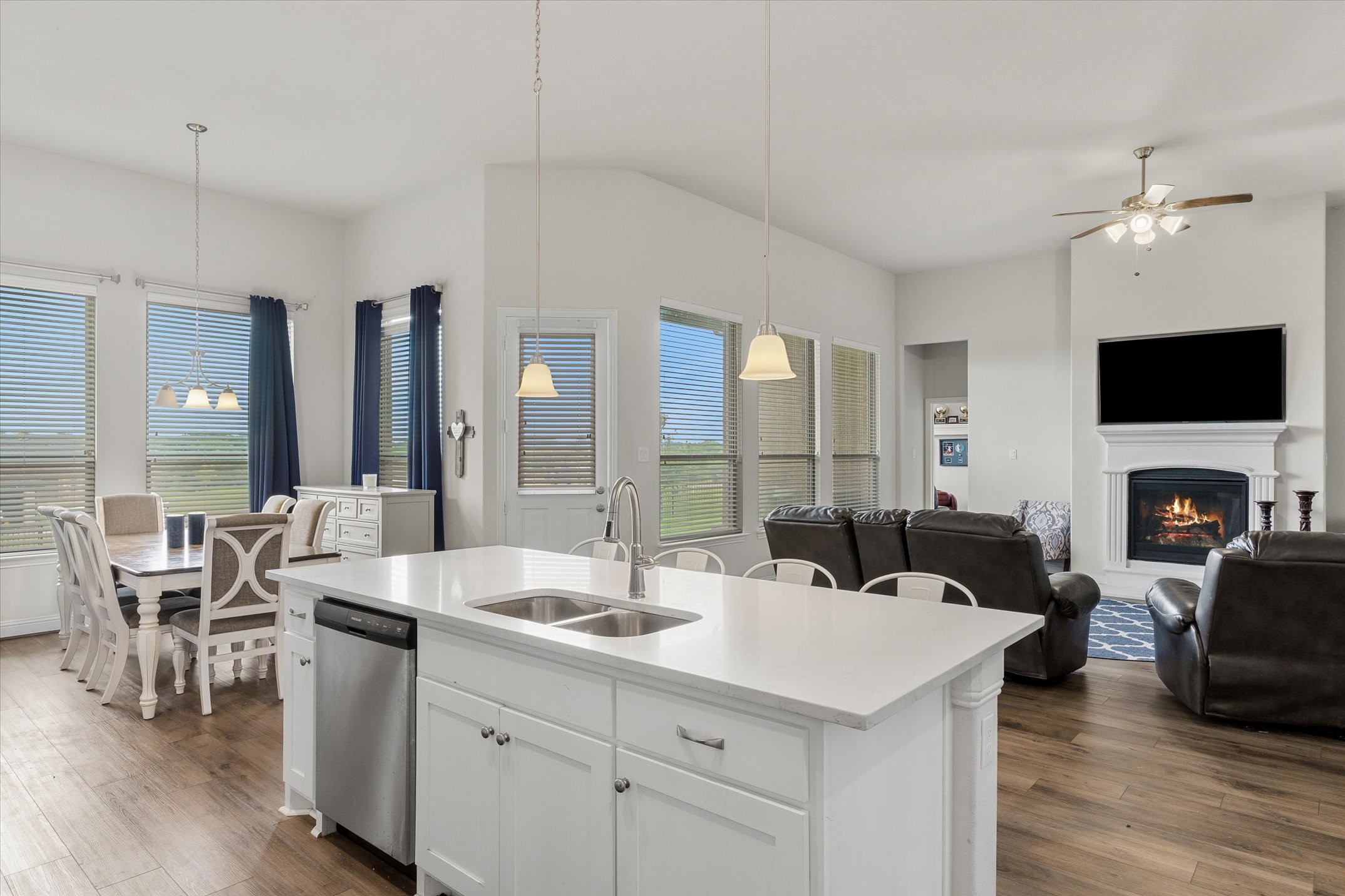 425 Private Road 7017 Edgewood TX 75117