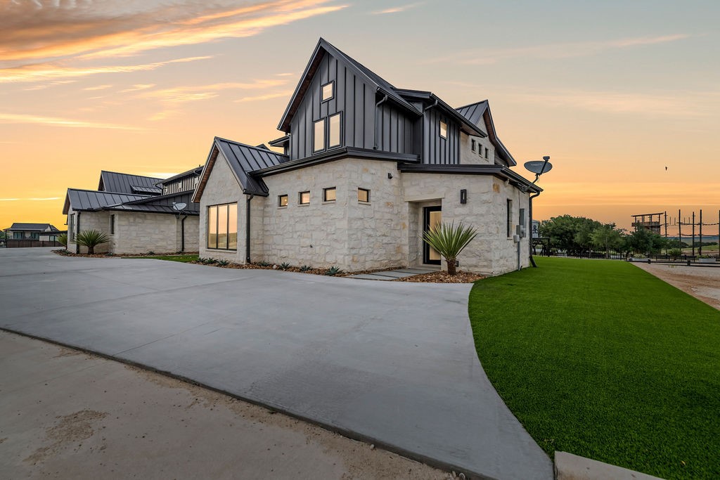 355 Emma Jean Trail Iredell TX 76649