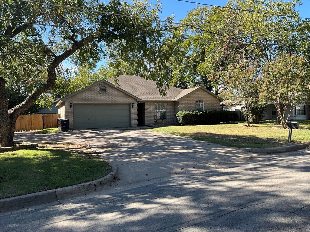 6704 Beaty Street Fort Worth TX 76112