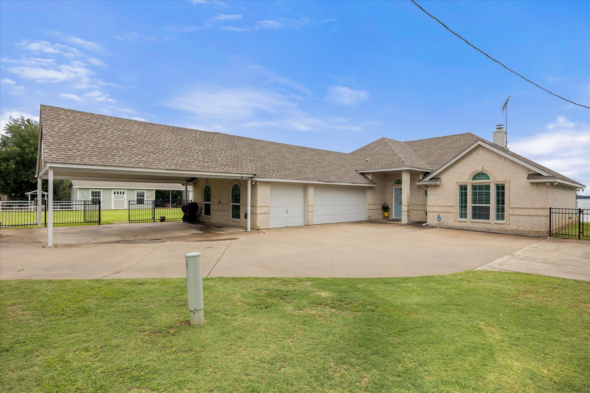 3226 Sunrise Court Granbury TX 76048