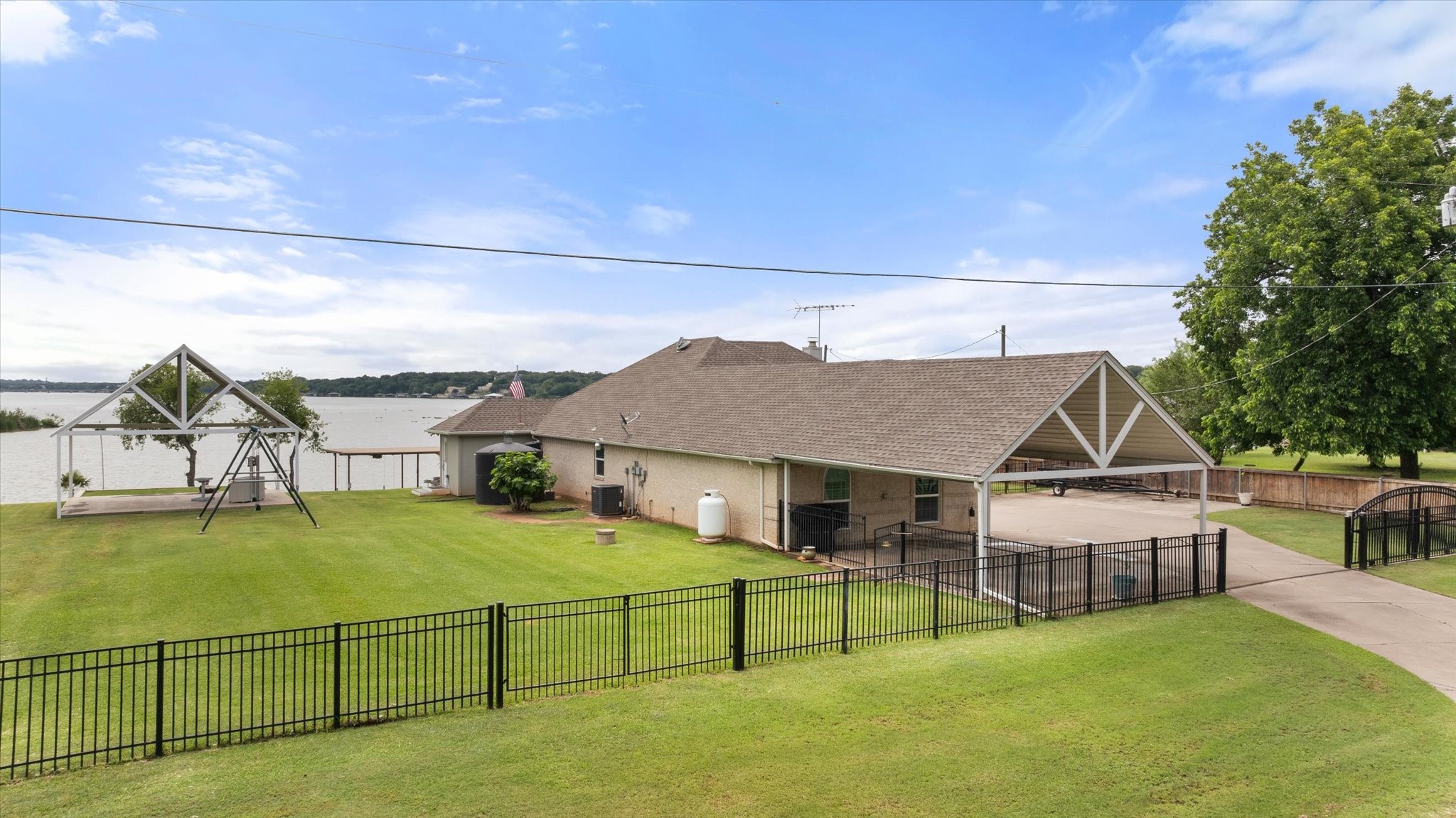 3226 Sunrise Court Granbury TX 76048