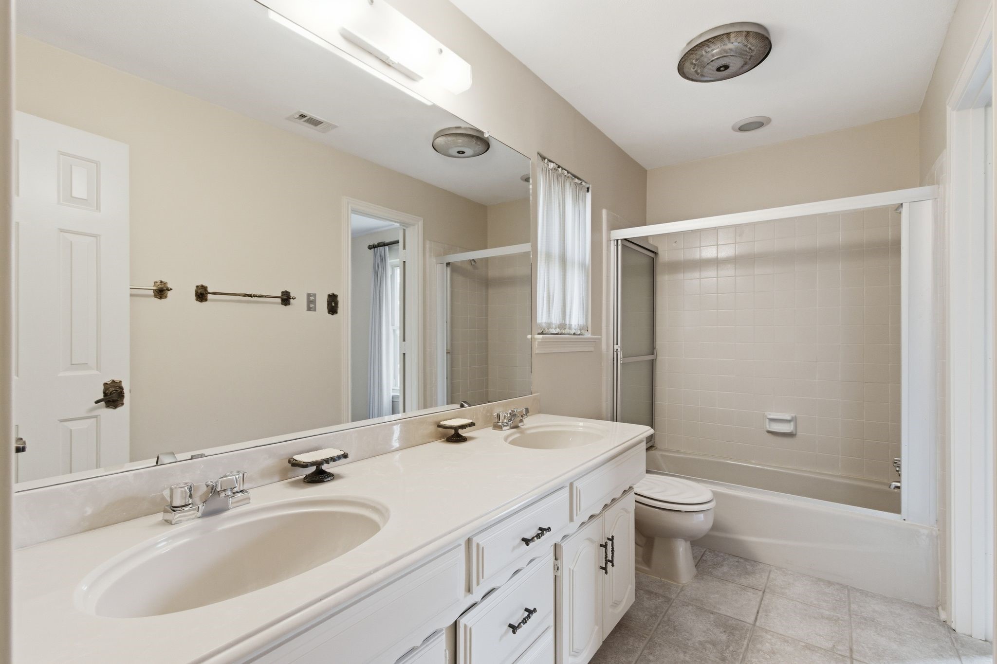 1218 Stratford Drive Richardson TX 75080