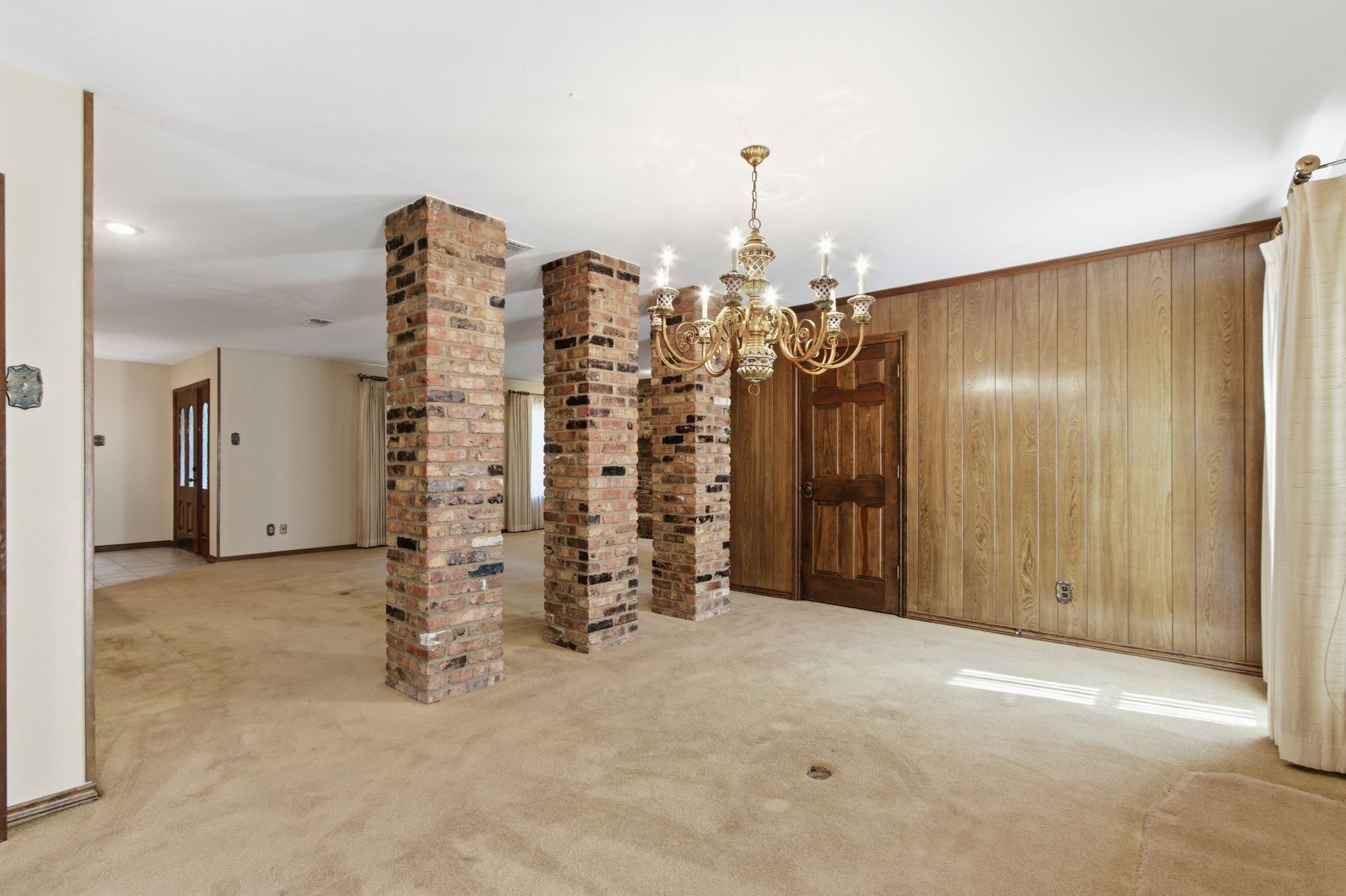 1218 Stratford Drive Richardson TX 75080